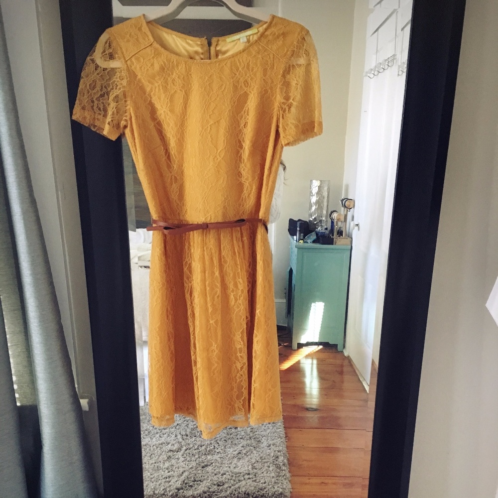 Giani Bini Lace Dress