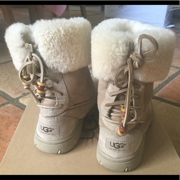UGG Shoes - UGG AUSTRALIA WOMEN'S ULTIMATE BIND BOOTS With Box