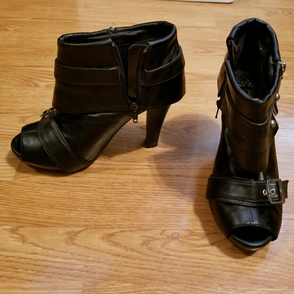 Black ankle boots