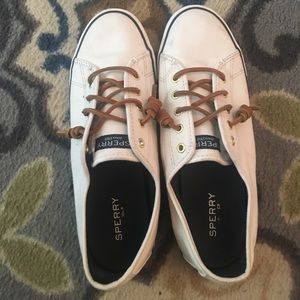 White Canvas Sperrys