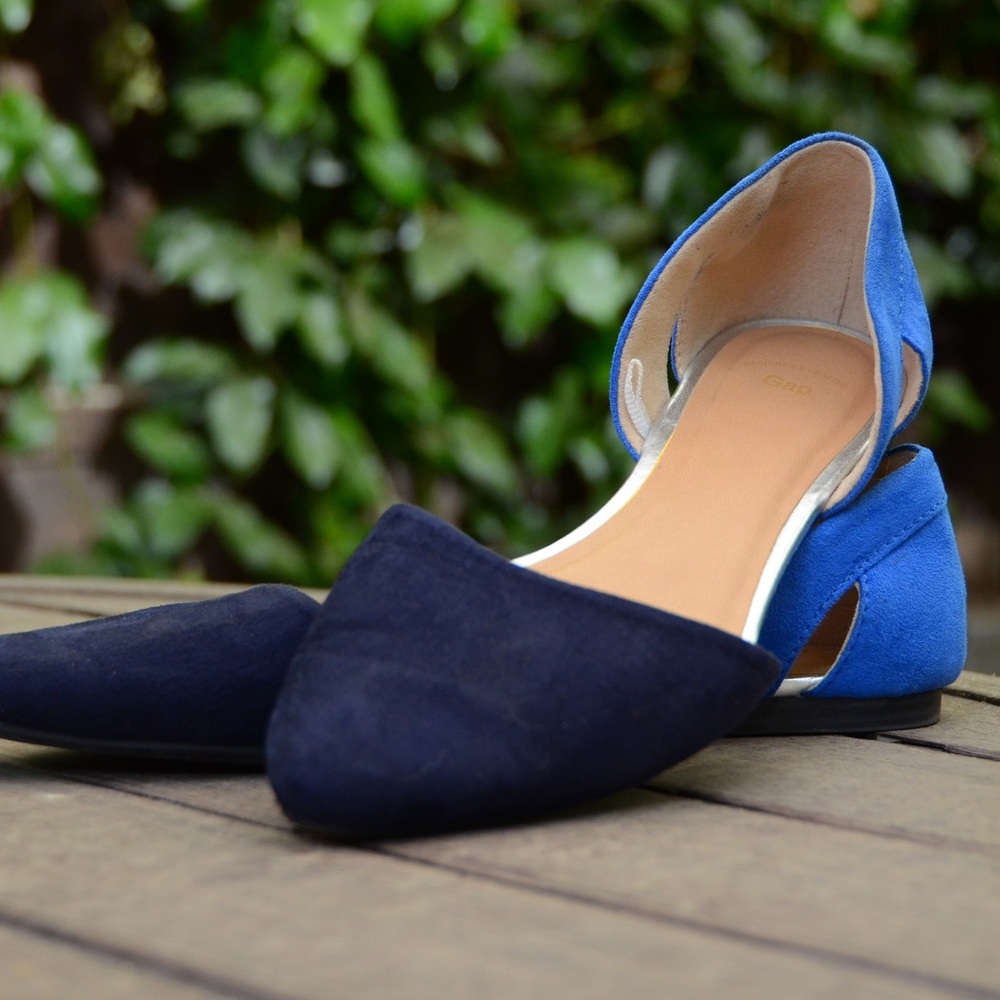 Two-tone Blue Cut Out Flats