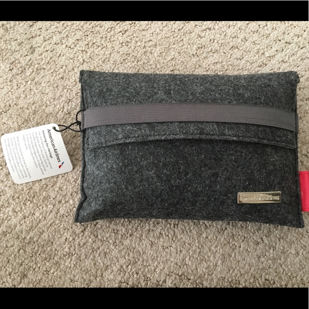 American Airlines Travel Kit