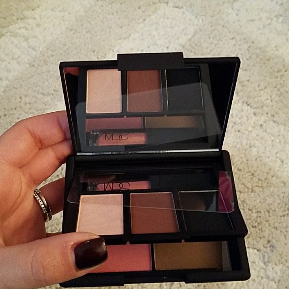 NARS eyeshadow, gloss,  bronzer, blush set