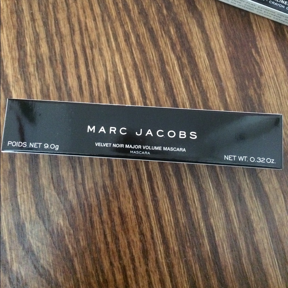 Marc Jacobs Beauty Bag: NYFW (Mascara + Eyeliner) - Picture 3 of 7