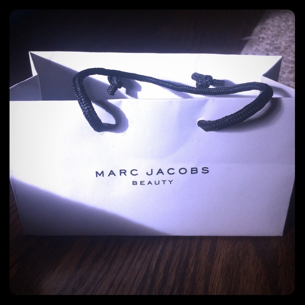 Marc Jacobs Beauty Bag: NYFW (Mascara + Eyeliner) - Picture 1 of 7
