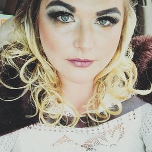 Meet your Posher, Rhea