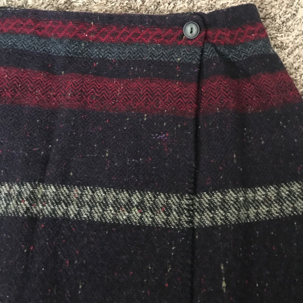 Wool looking plaid/ woven skirt