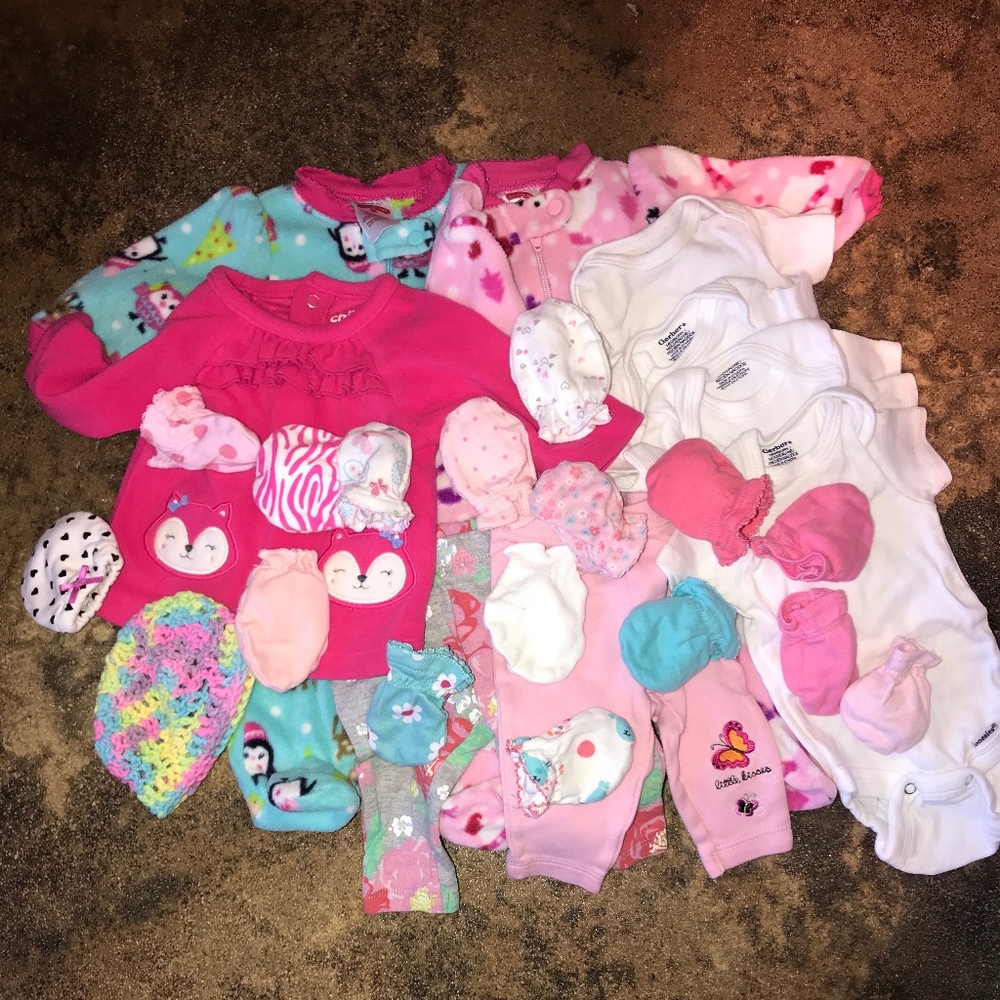 Newborn clothes and newborn diapers!