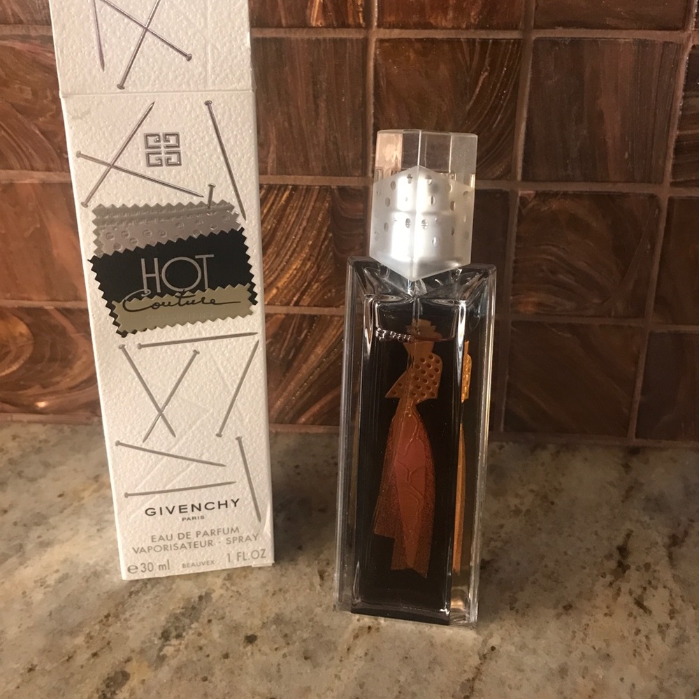 Givenchy Hot Couture 1 oz EDP