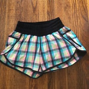 Lululemon Size 6 Gym shorts