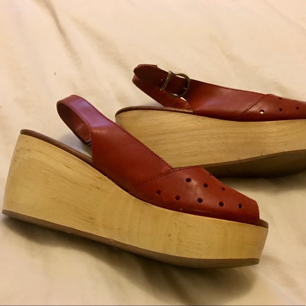 Madewell red peep-toe wooden wedges