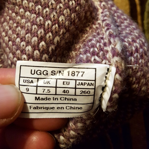 Plaid UGG woman's boots - Picture 3 of 5