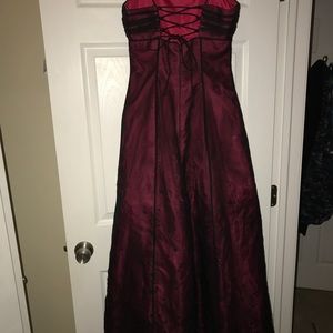Formal prom red and black dress size small
