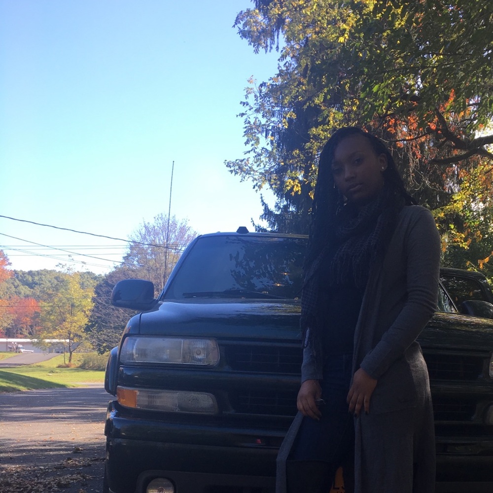 Meet your Posher, Malaya