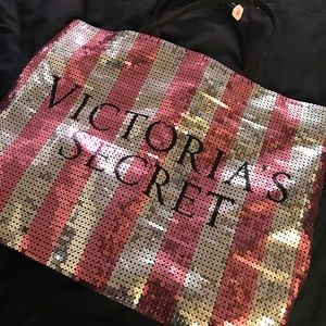 Victoria’s Secret Tote