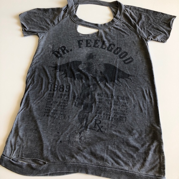 motley crue distressed shirt