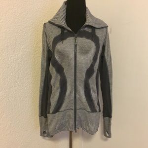Lululemon Live simple jacket Stripe grey.