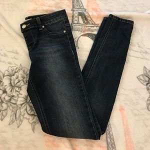 Dark blue skinny denim jeans