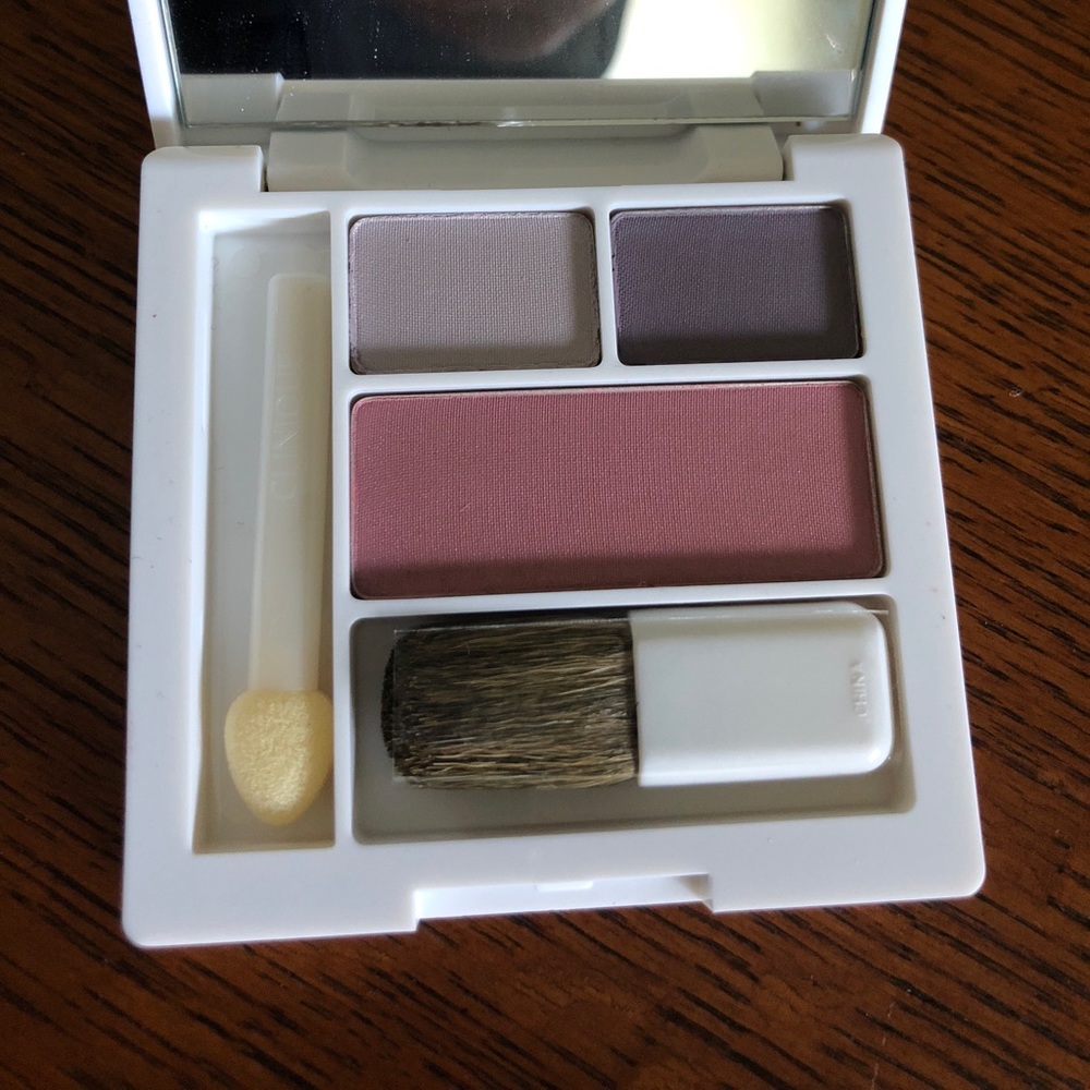 Clinique color surge eye shadow twilight mauve