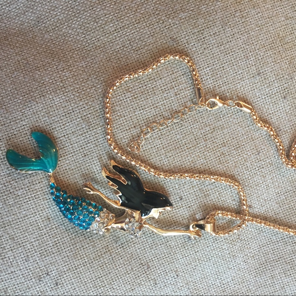 (R3) Gorgeous Mermaid Necklace - Picture 5 of 7