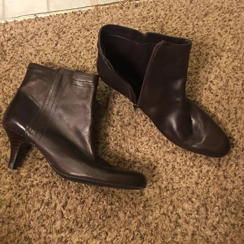 Brown Bandolino Boots