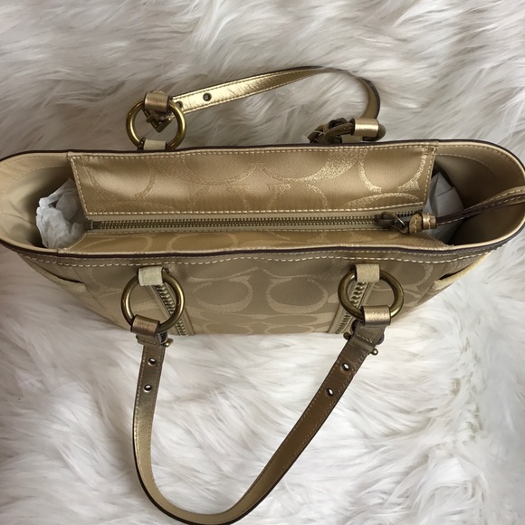 NWT Vintage Coach Gold Gallery Signature Studded Tote & Wristlet set - Picture 6 of 8