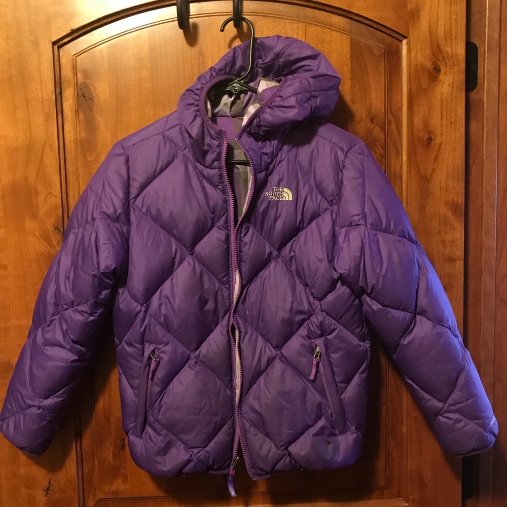 Girls North Face purple reversible puffer Large
