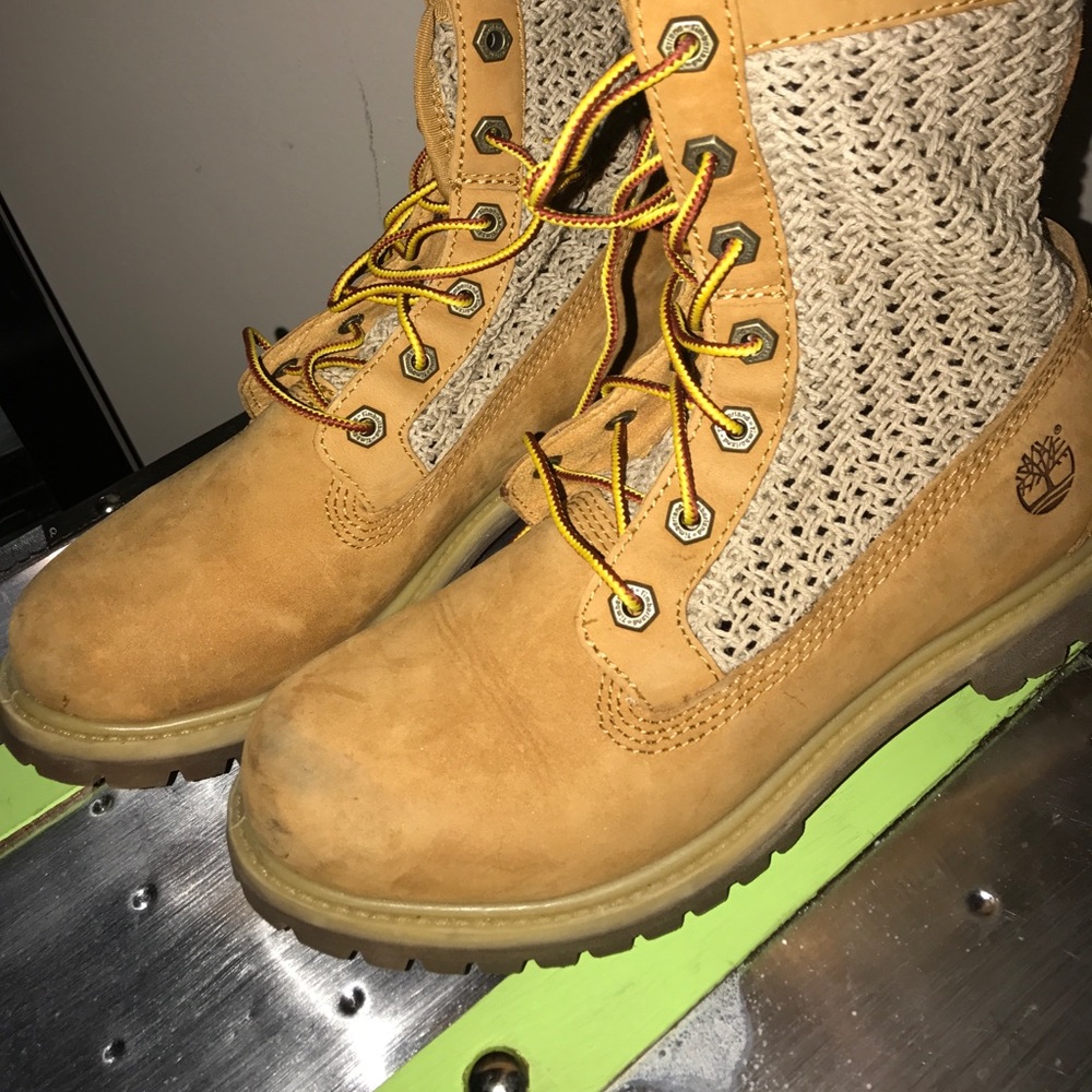 Timberland boots size 8 in women