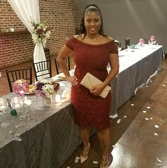 Meet your Posher, Elle - Picture 2 of 2