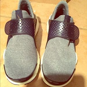 Nike Sock Dart Sneakers