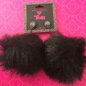 Betsey Johnson trolls black fur Pom Pom earrings