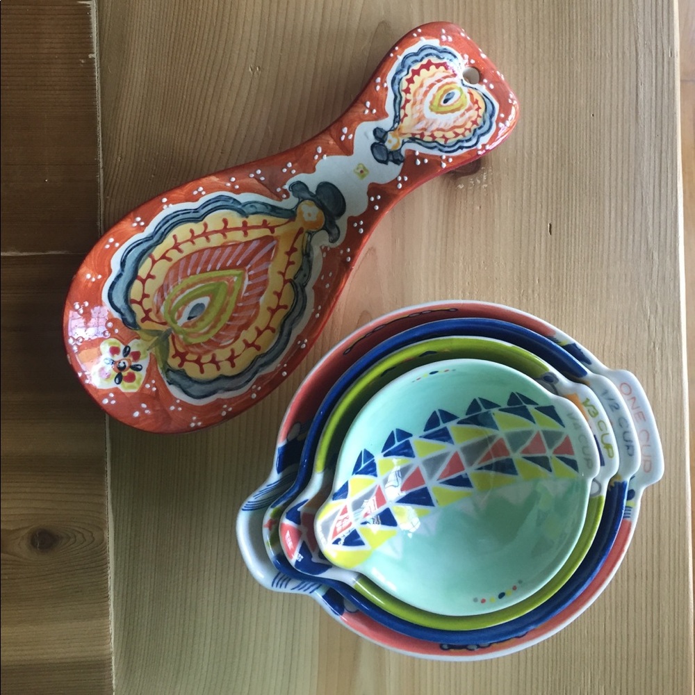 Anthropologie measuring cups and spoon rest