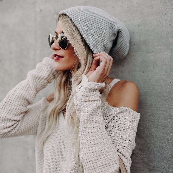 A Mermaid's Epiphany Accessories - 🆕Gray Slouchy Beanie
