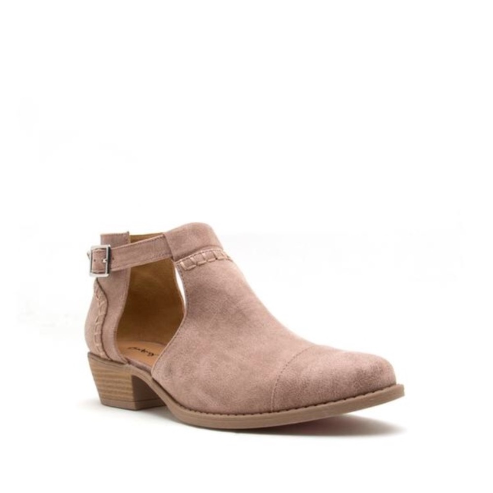 Last Size 8. Warm taupe booties - Picture 4 of 6