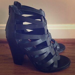 MADISON BY SHOEDAZZLE Strappy Sandals