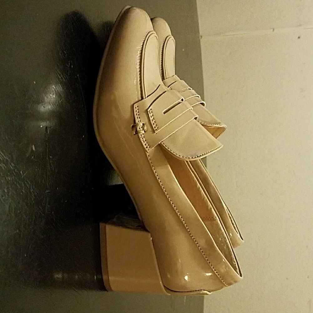 Shoes - Picture 2 of 5