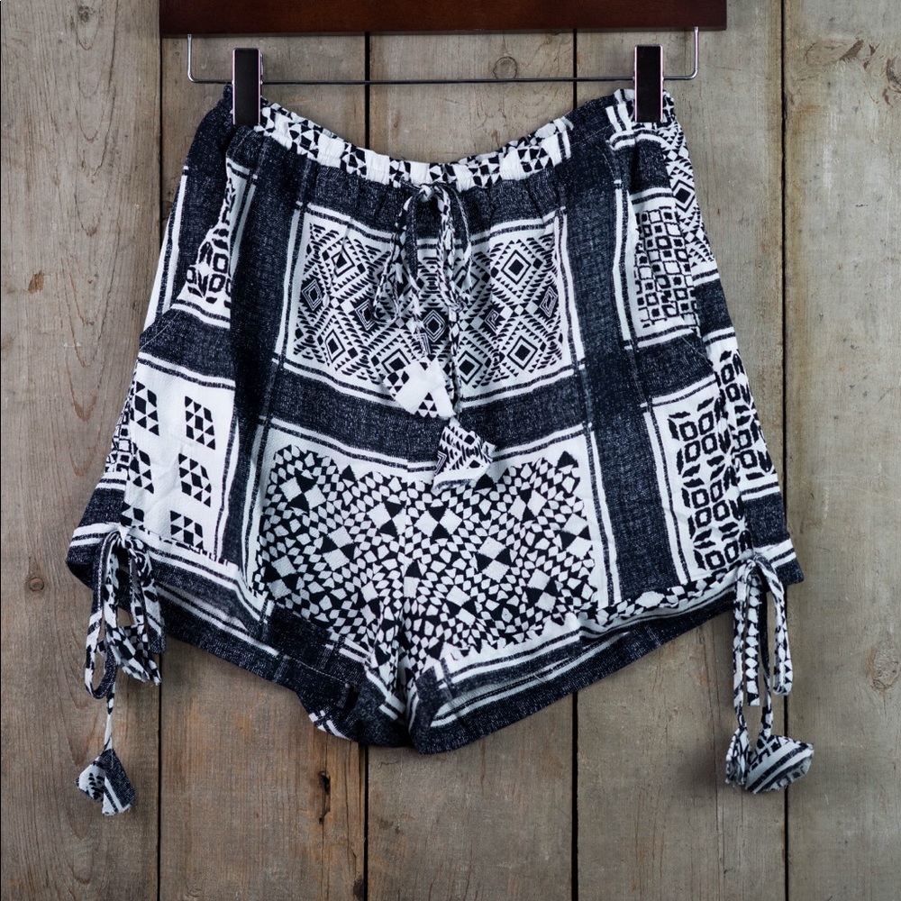 Tribal high waist shorts