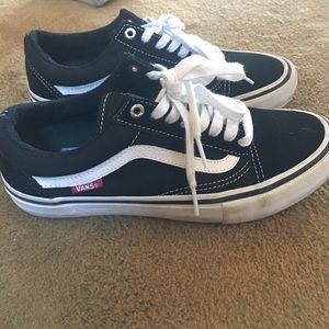Brand new Vans old skool sneakers