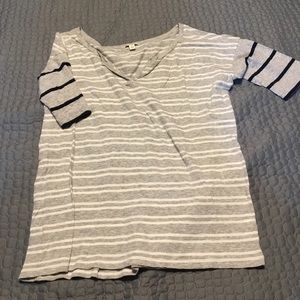 Gap tee