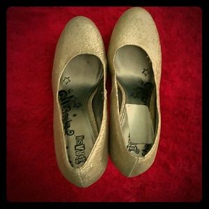 Brash light gold high heels