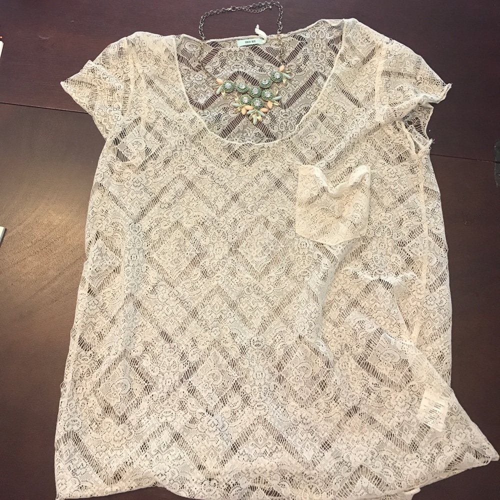 Delicate Lace M Cap Sleeve Top