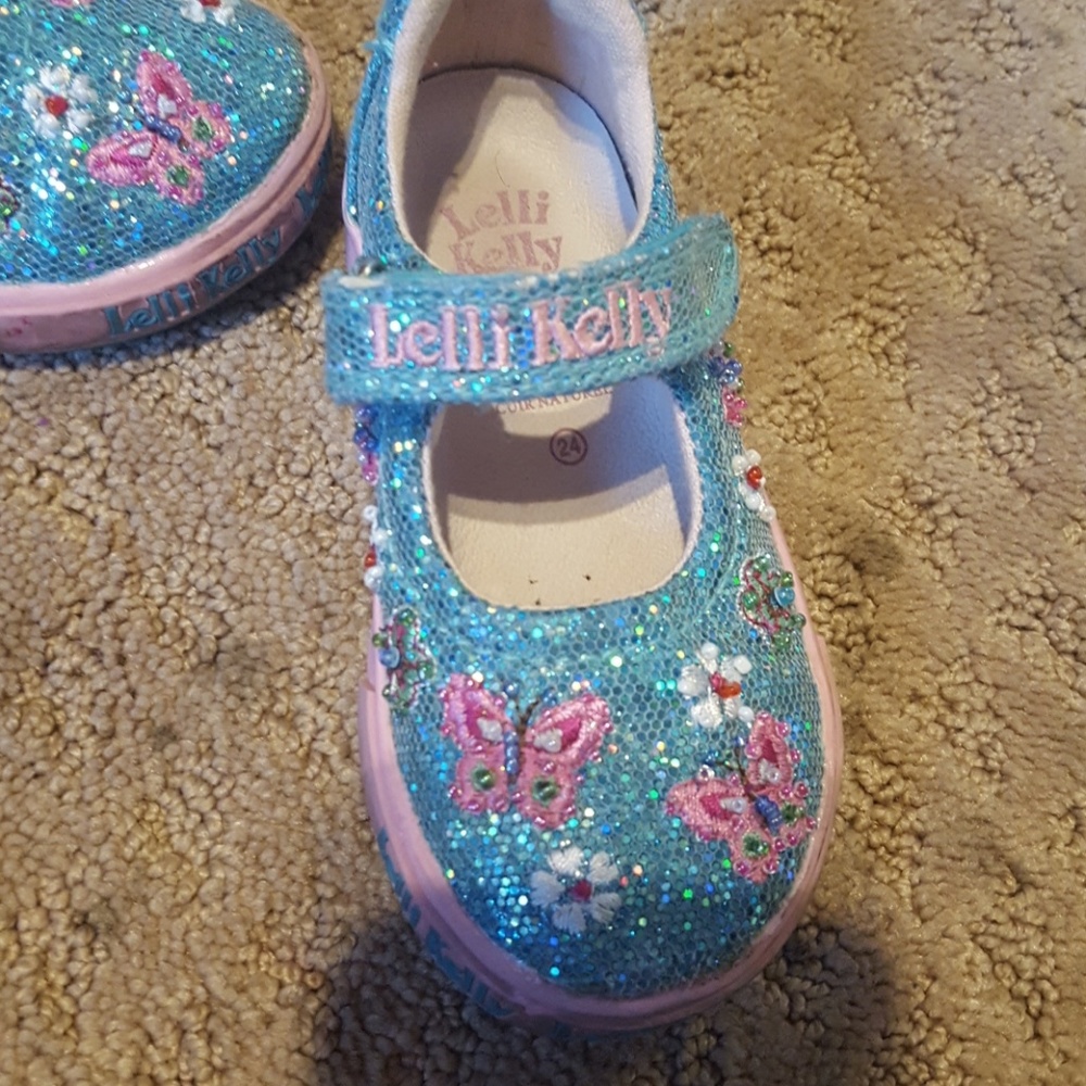 lelli kelli  size 24 toddler shoes