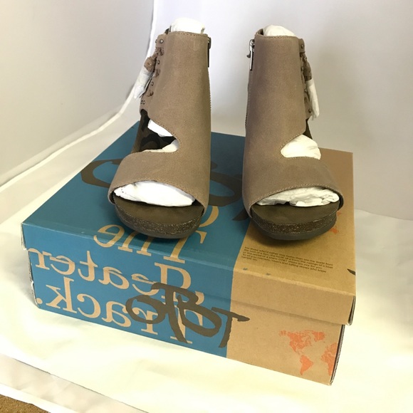 New! OTBT Flower Child Women's Sandal -Grey Powder - Picture 6 of 7