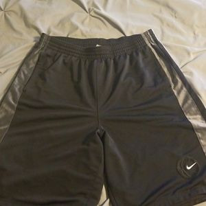 Men's basketball shorts