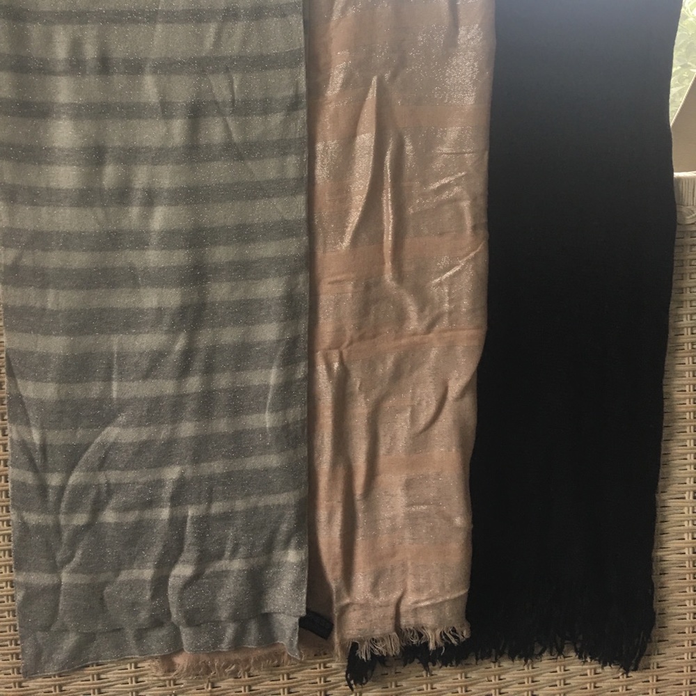 Set of three scarves