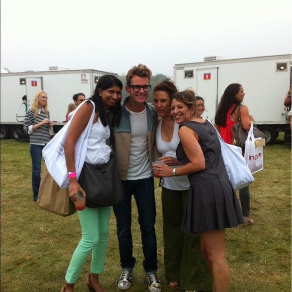 Meet your Posher, Jean - Picture 7 of 7