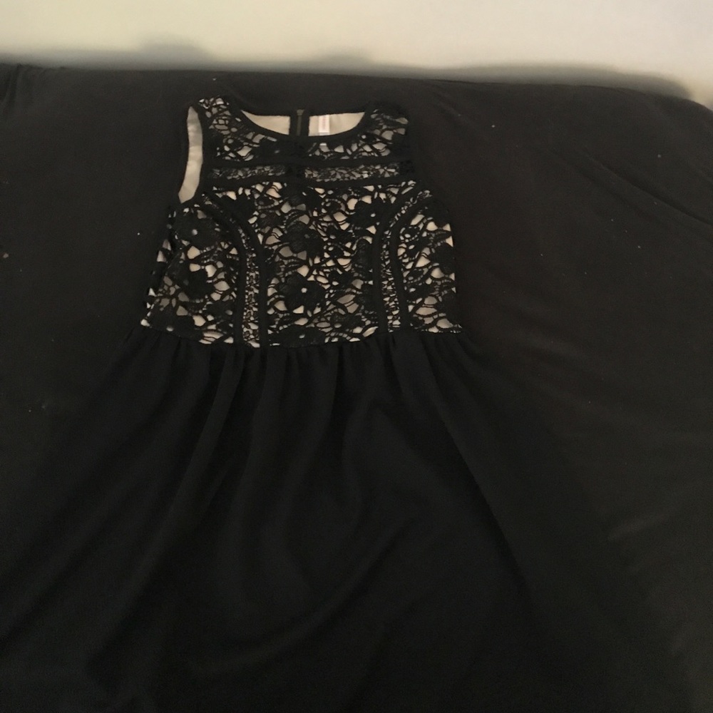 Black lace dress