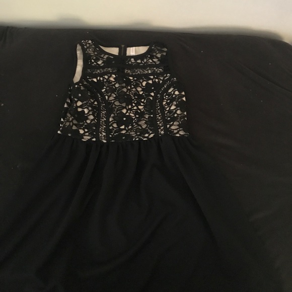 Black lace dress - Picture 1 of 2