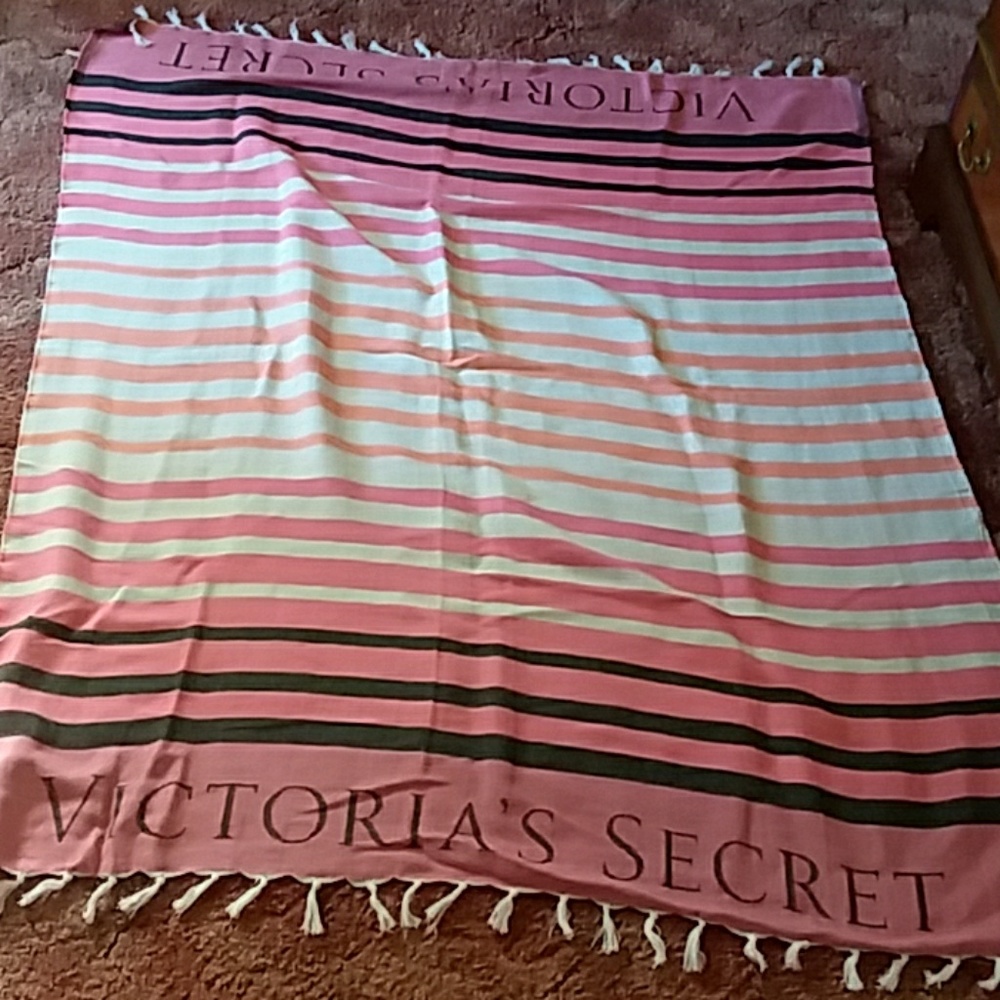 Victoria secret blanket