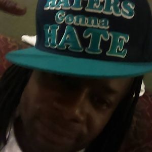 Meet your Posher, Raymond